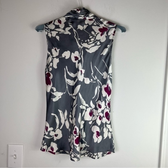 NINE WEST Women's size small Charmeuse Pattern Bow Blouse Grey White Floral - Picture 5 of 8